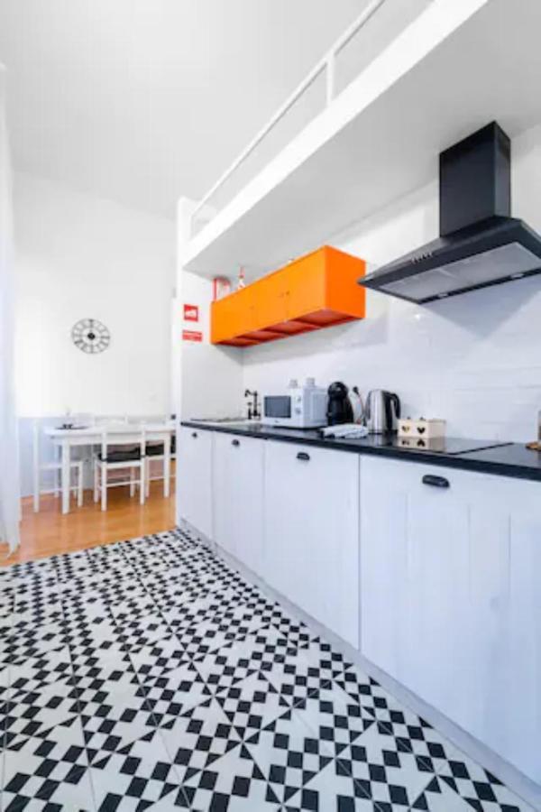 Formosa Apartment With Free Parking And Historic Charm! Porto Eksteriør billede