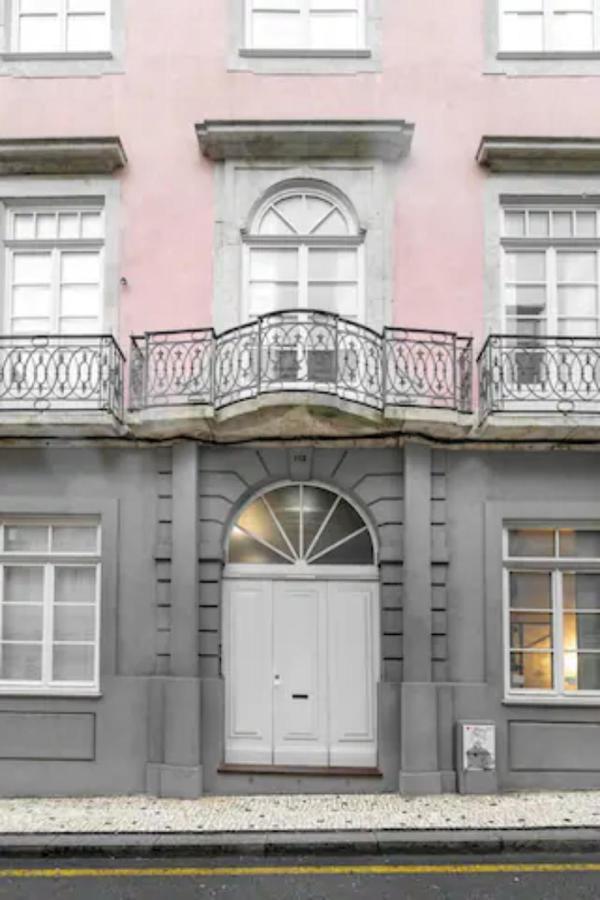 Formosa Apartment With Free Parking And Historic Charm! Porto Eksteriør billede